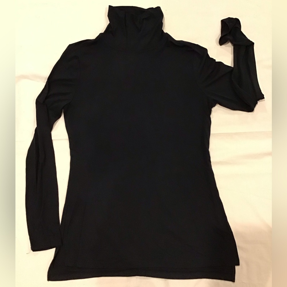 True Black Vina Lightweight Turtleneck Tunic Top